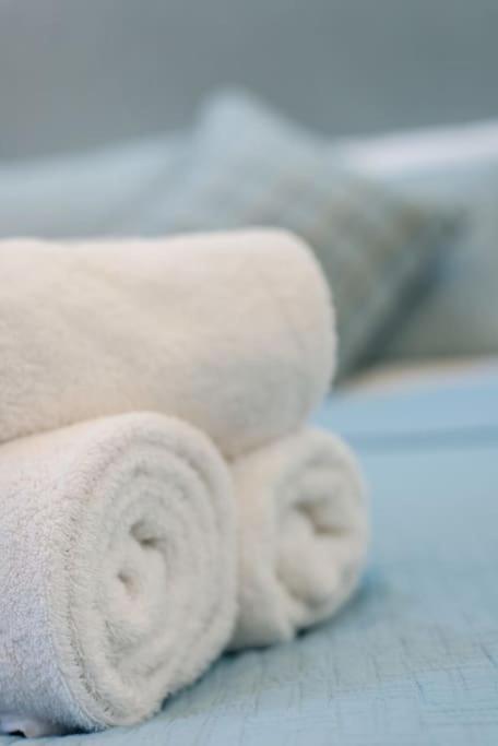 Self Catering , City Centre Apartment With Parking EDI Eksteriør billede