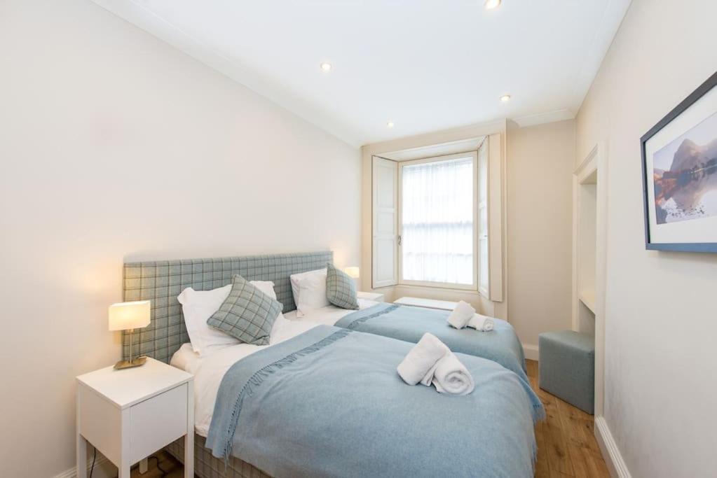 Self Catering , City Centre Apartment With Parking EDI Eksteriør billede